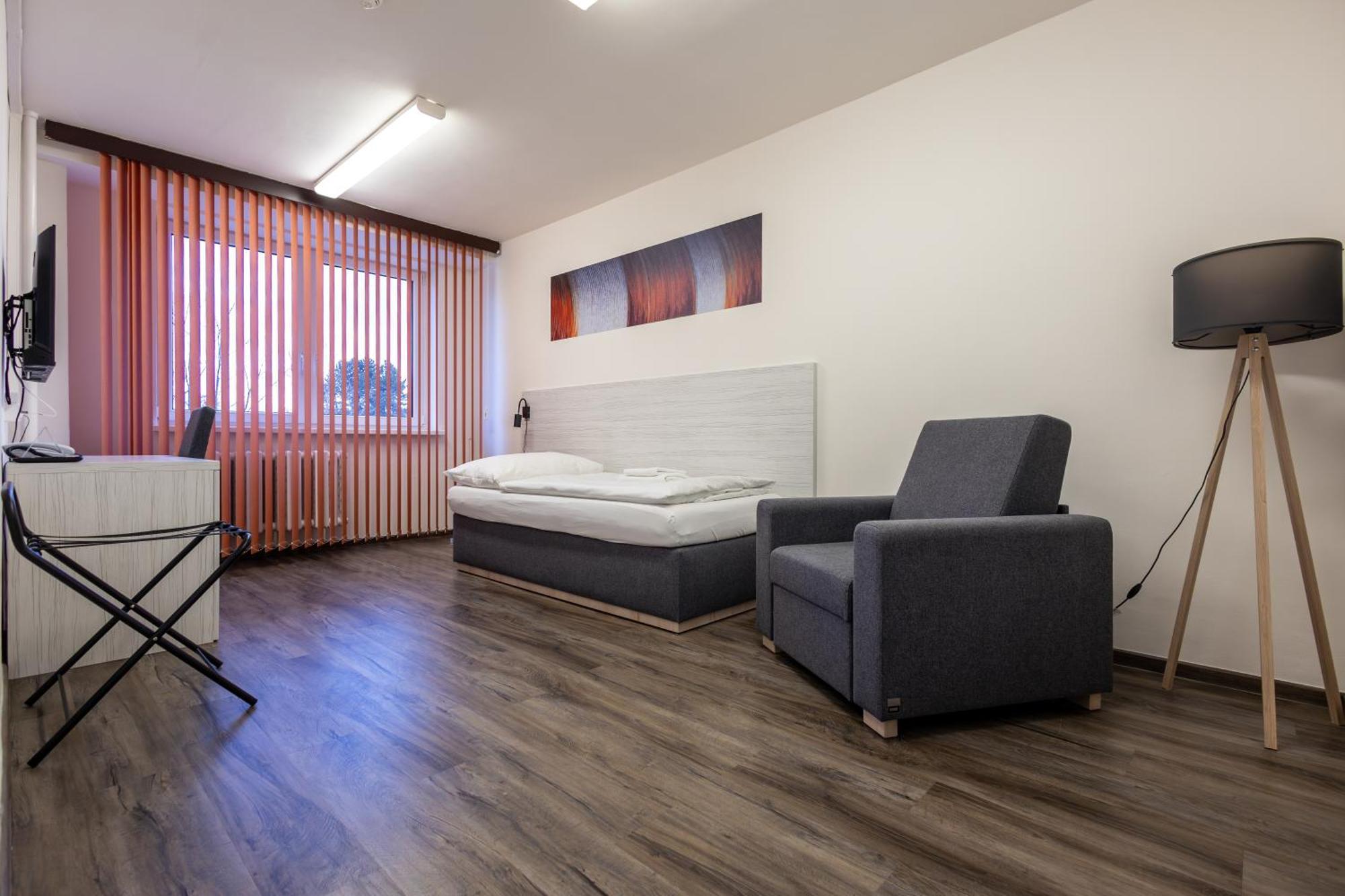 Hotel Garni Vsb オストラヴァ エクステリア 写真
