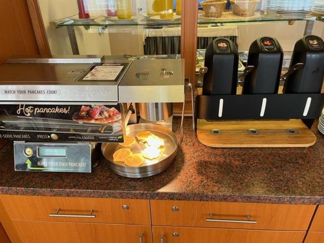 Hotel Garni Vsb オストラヴァ エクステリア 写真
