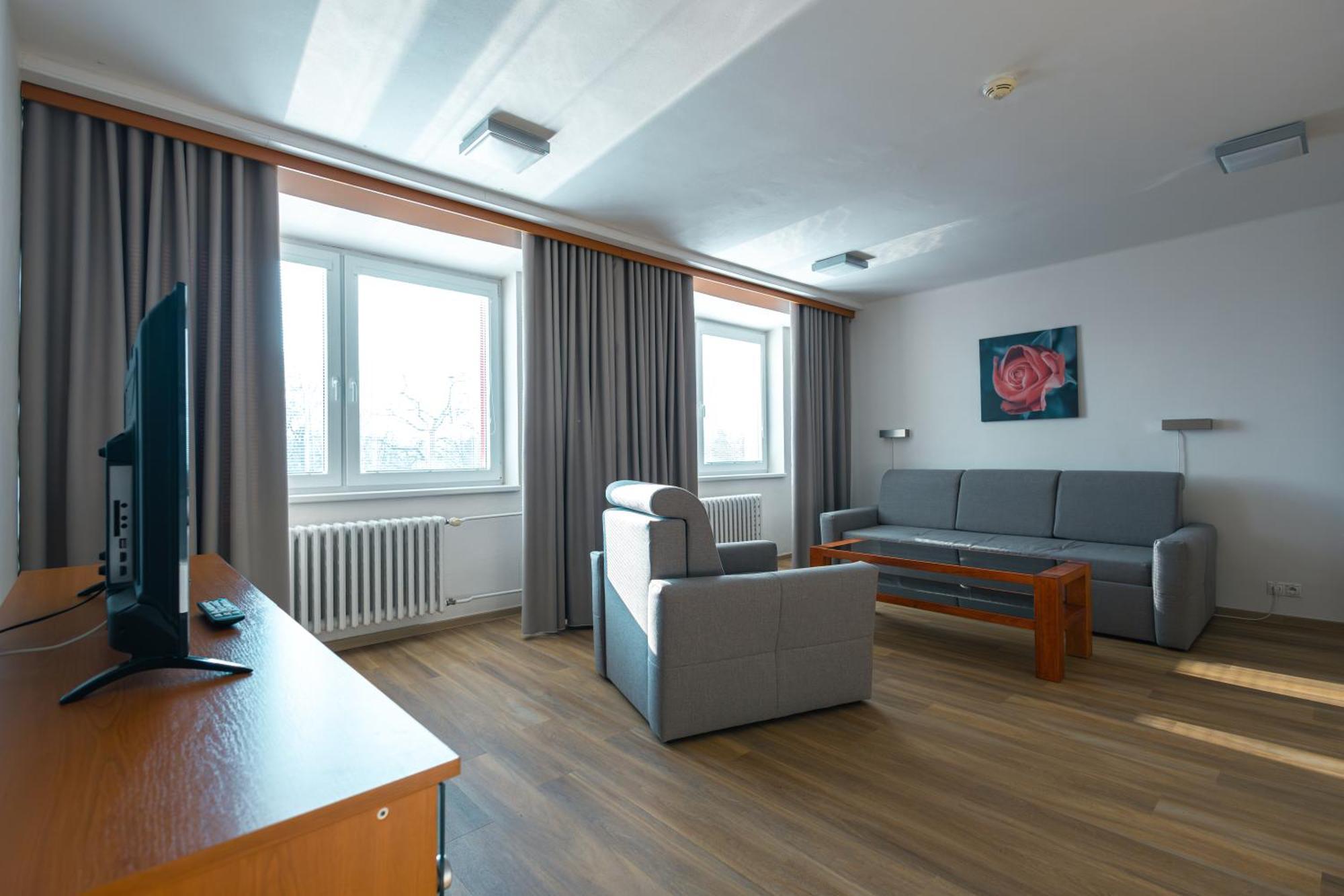 Hotel Garni Vsb オストラヴァ エクステリア 写真
