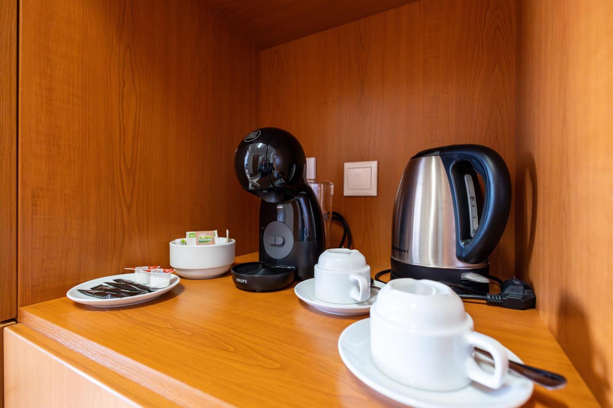 Hotel Garni Vsb オストラヴァ エクステリア 写真