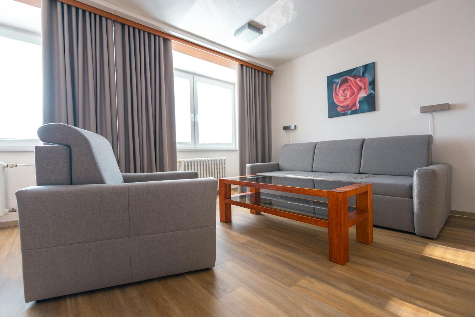 Hotel Garni Vsb オストラヴァ エクステリア 写真